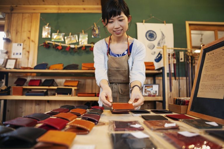 Mastering Tool Selection and Customization in Leather Embossing